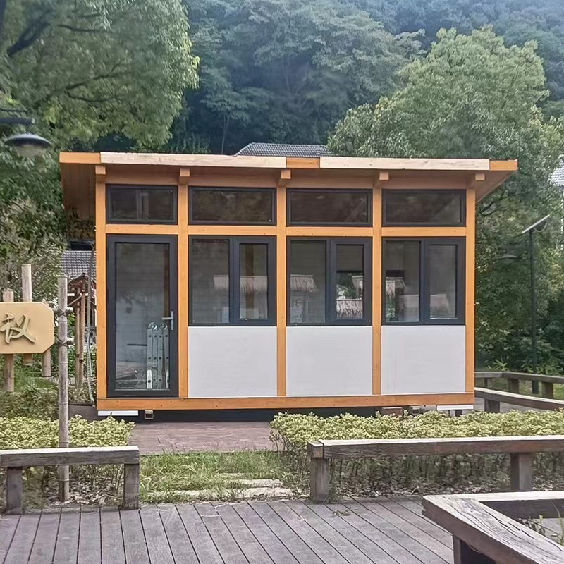 Drevený skladový prístrešok